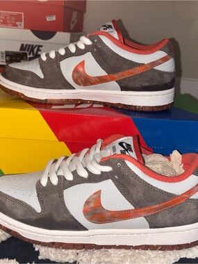 Nike SB Dunk Low — White, Gray & Orange Marble Swoosh